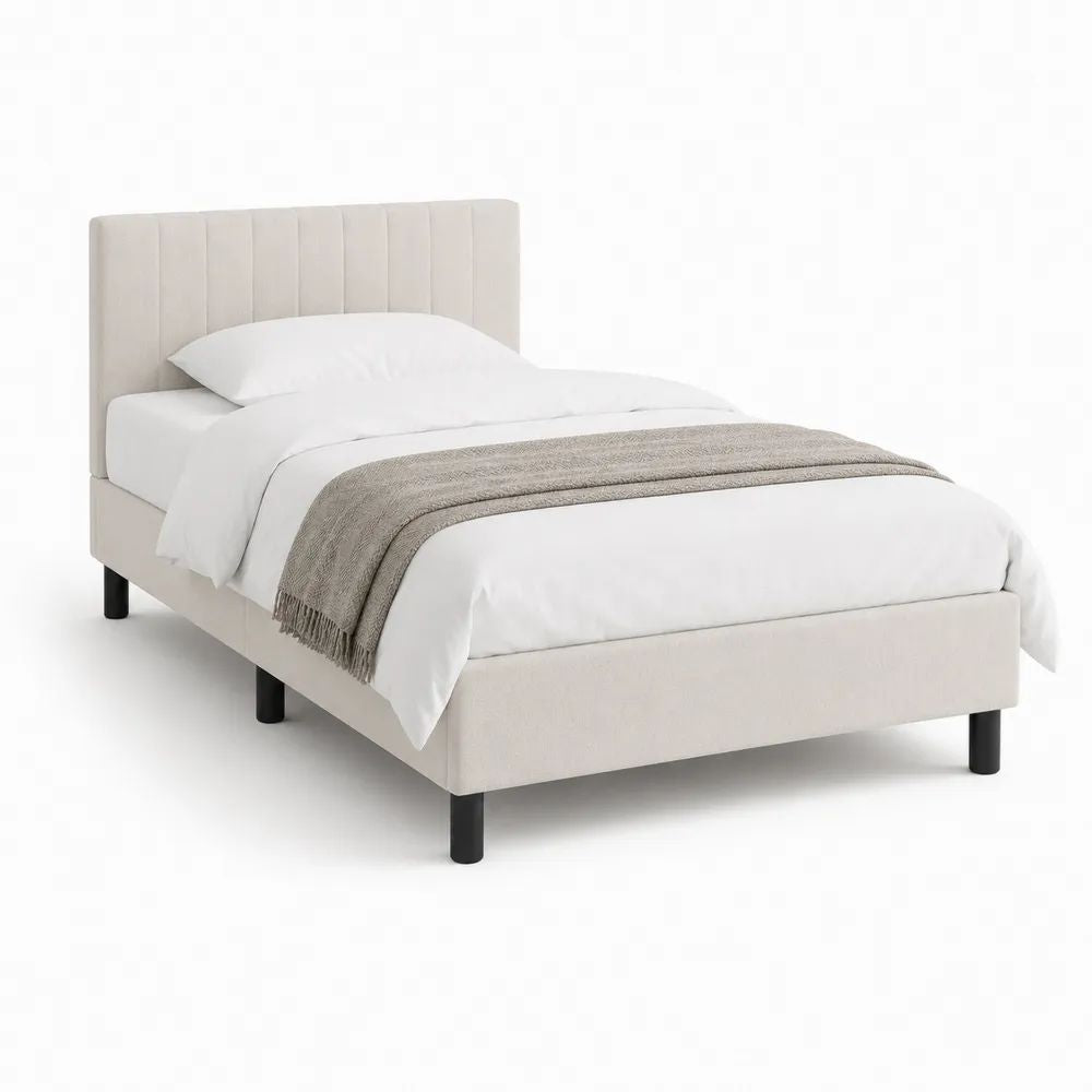 Lit double rembourré en tissu beige avec tête de lit à panneaux verticaux, couchage 140 x 190 cm, dimensions 149 x 204 x 110 cm